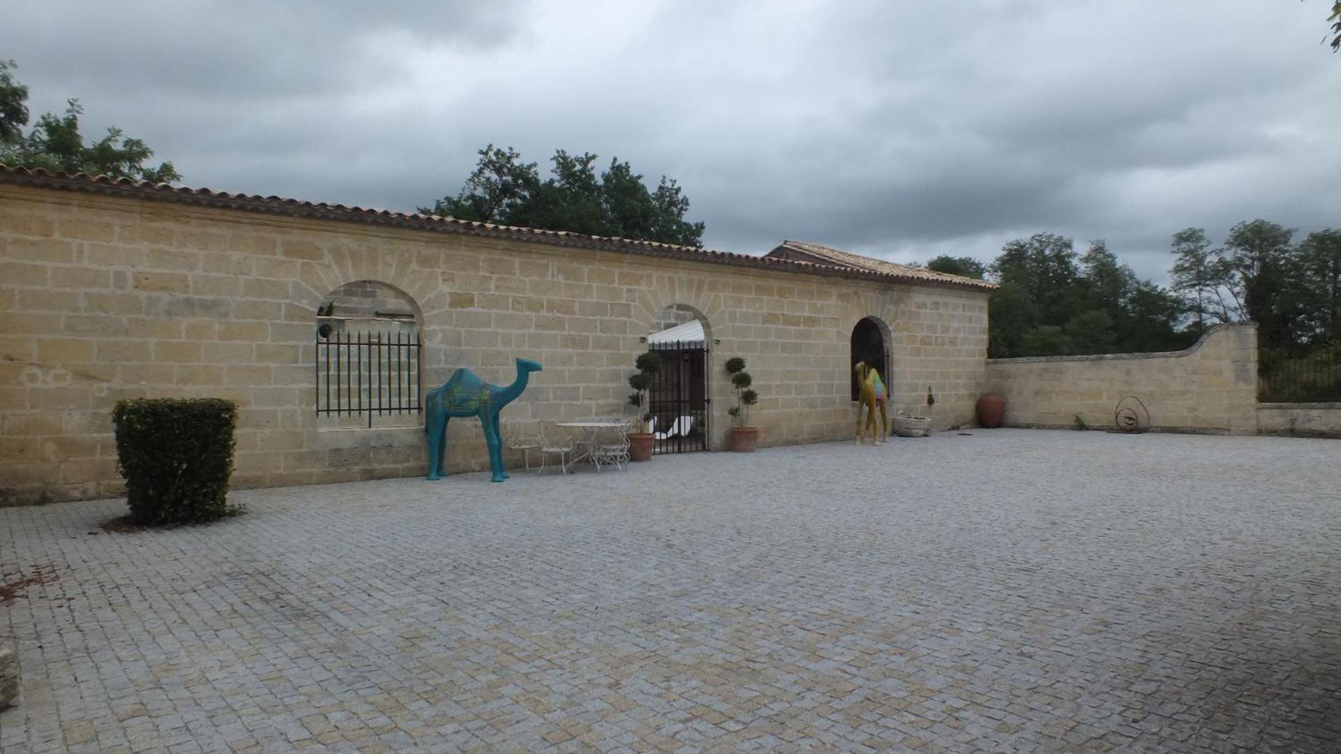 Villa La Tour Du Domaine De Choisy Abzac  Exterior foto