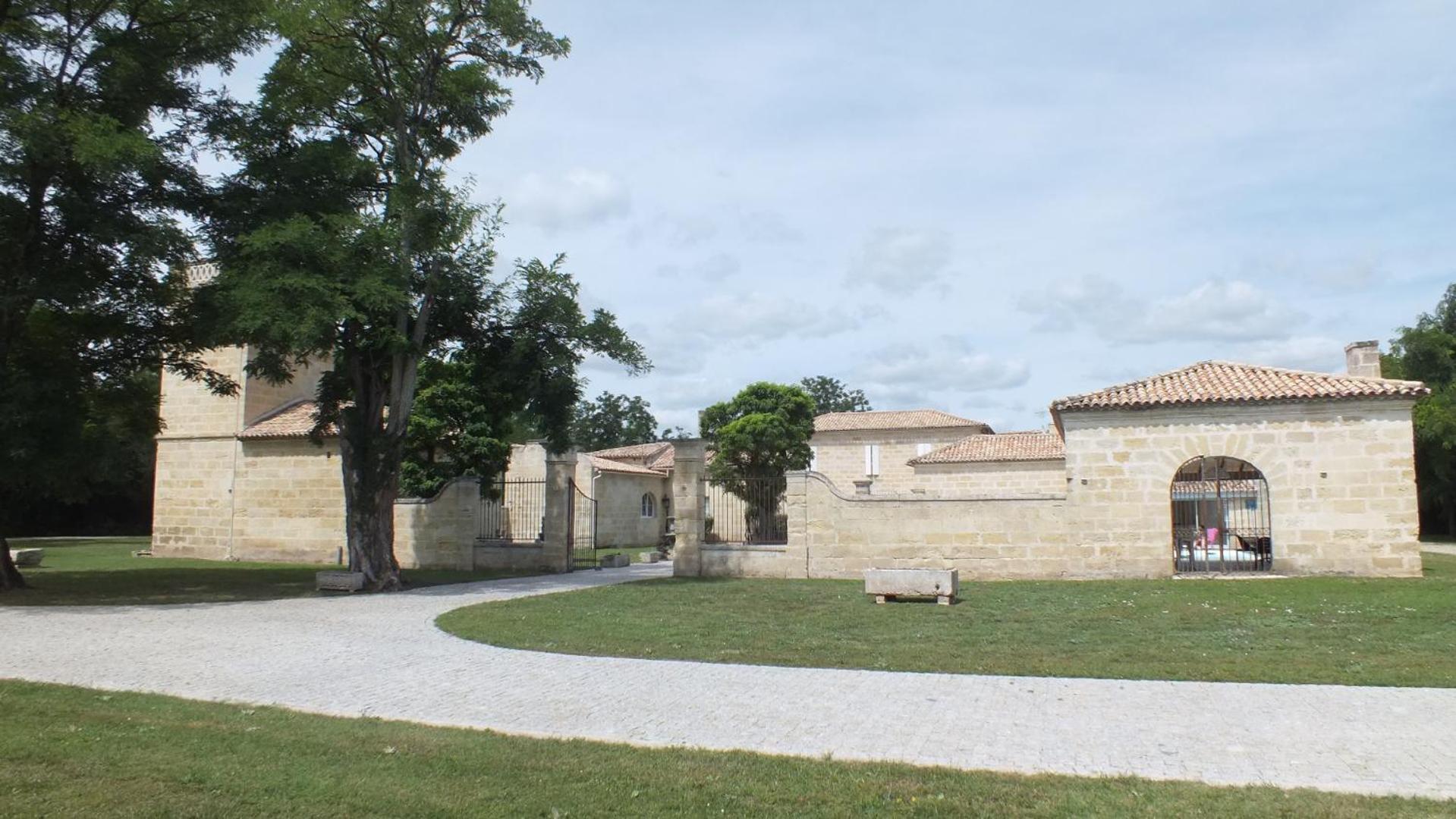 Villa La Tour Du Domaine De Choisy Abzac  Exterior foto